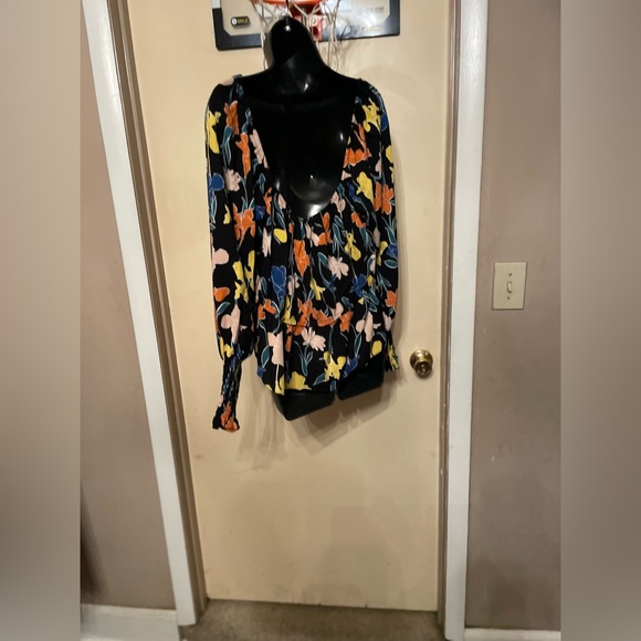 Eloquii Elements Sz 18/20 multicolor floral top ruched waist 100% rayon - Picture 2 of 7